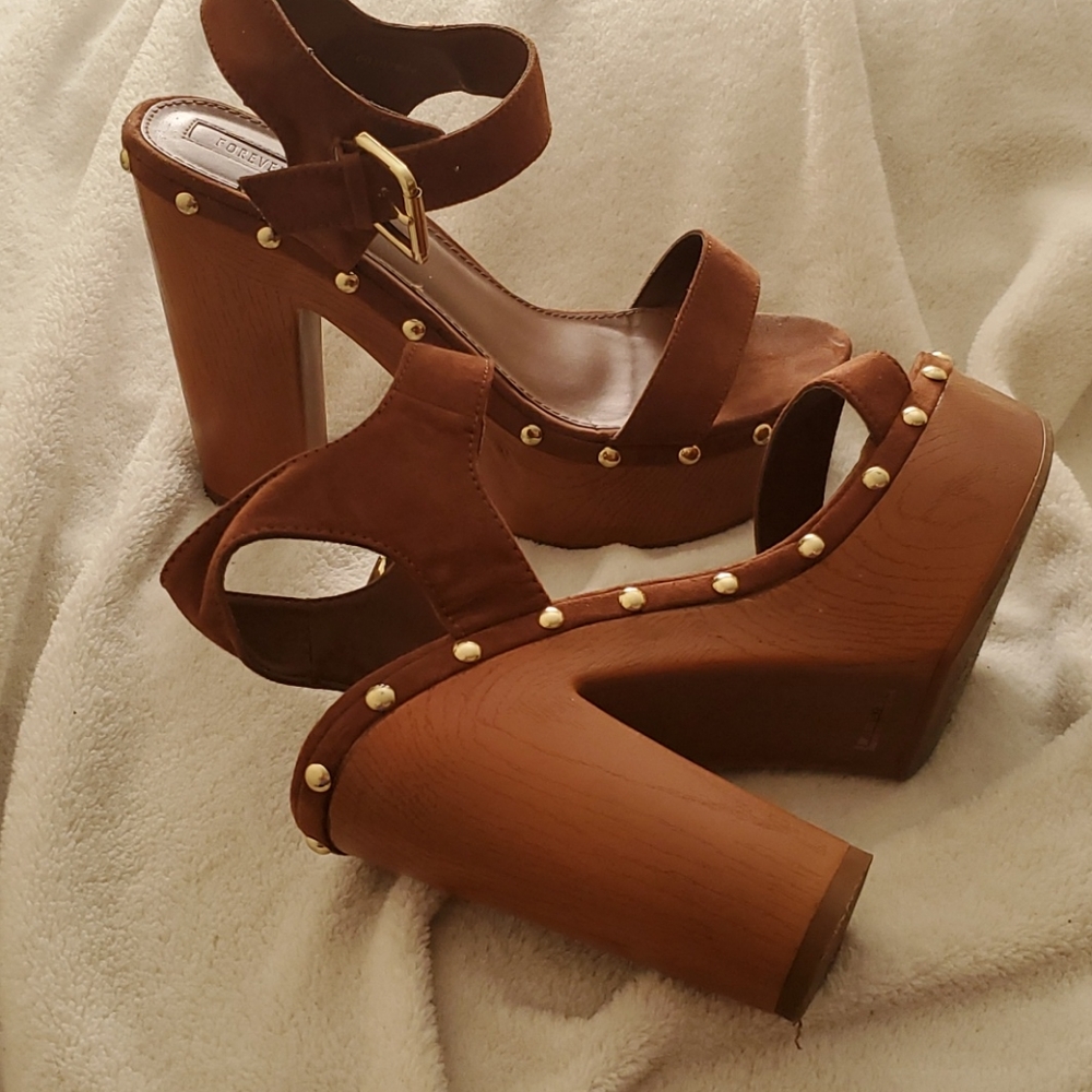 Awesome heels!!